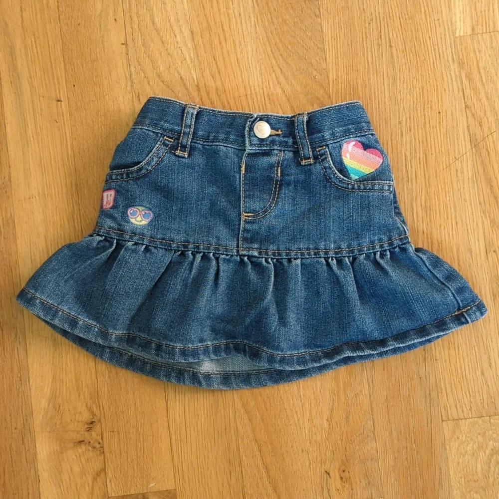 3/$20🌟 Children's Place Denim Skirt & Shorts Embroidered Heart Emoji Patches 2T